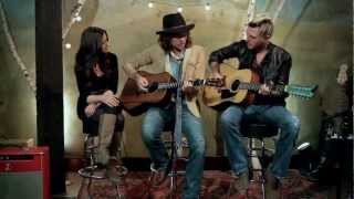 Gloriana - (Kissed You) Good Night - Acoustic Valentine&#39;s Day Version