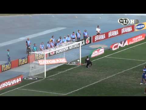 Flamengo goleia por 5 a 1 e complica o Cruzeiro no Brasileirão