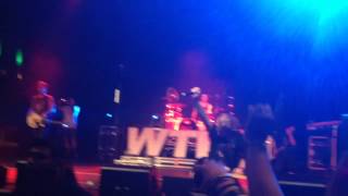 Art Of War - We The Kings (LIVE IN SINGAPORE) snippet HD
