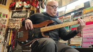 Video thumbnail for Linc Luthier, Fender Jazz, and Fender Precision shootout by Tony Senatore's Classic Bass Tracks