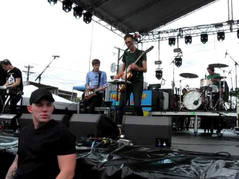 HelloGoodBye at Bamboozle