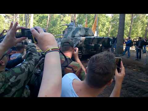 King Tiger  Königstiger engine start  at Militracks 2018 Maybach sound