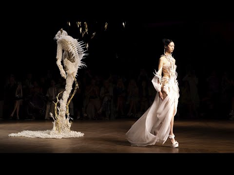 Iris Van Herpen | Haute Couture Fall Winter 2022/2023 | Full Show