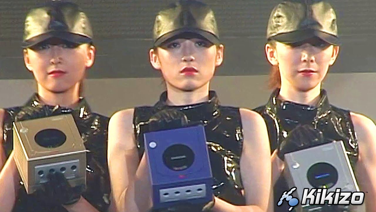Nintendo GameCube reveal @ Spaceworld 2000 - they don't unveil consoles like this any more - YouTube