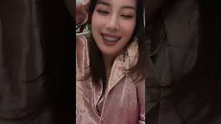 Download lagu Amelia Livestreaming BIGO Periscope live LOVELYGIRL 😍😍 #periscope #live #broadcast #livestream mp3