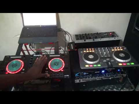 Numark Mixtrack Pro VS Numark Mixtrack Pro 3
