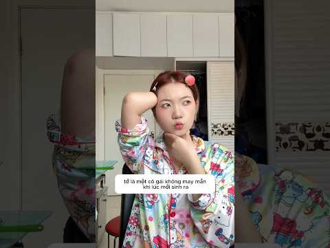 Chị gái có cánh tay kì lạ dễ thương