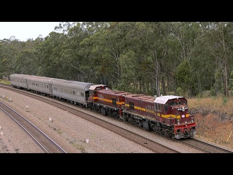 Diesel locomotives 4716-4702 AK Cars
