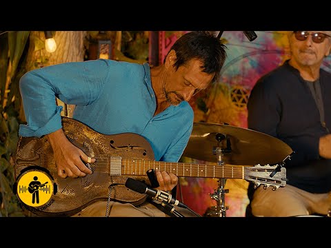 Further on Down the Road | Roberto Luti & Friends | Playing For Change | Mark's Park