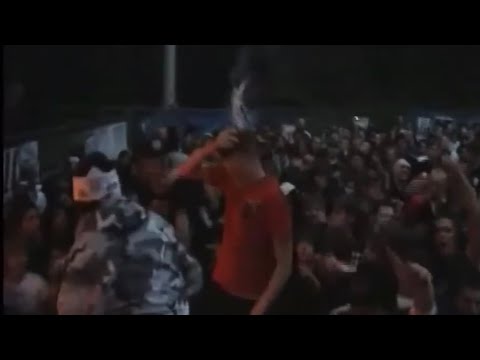 Guys Smashes Beer Over His Head At Hardcore Show | Six Ft Ditch Ieperfest 2007 | #sixftditch