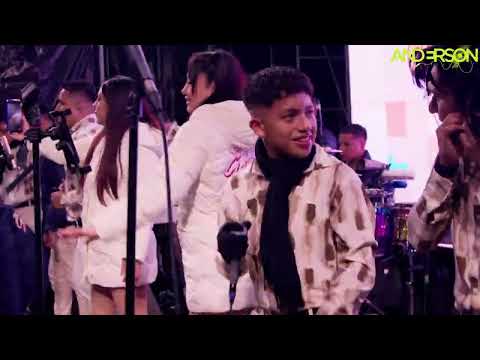 QUMBIANDO VOL 09. (COQUETA, MIX CHELERO, QUISE MORIR, MIX MI VECINA, MIX LINDA MARÍA)