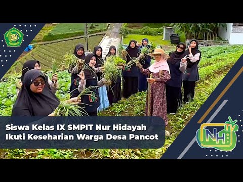 Siswa SMP IT Nur Hidayah Surakarta Ikuti Keseharian Warga Pancot, Tawangamangu Gambar Kosong
