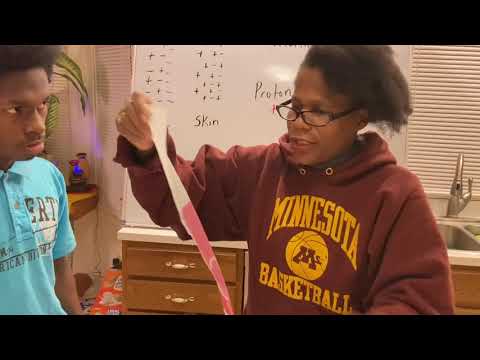 The Role of Atoms in Static Electricity