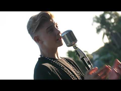 Stefan Benz - Slow It Down (Acoustic Sunset Performance)