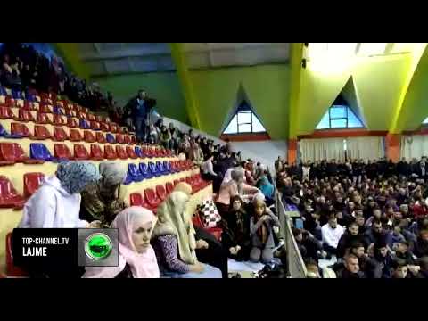 Top Channel/ Në Dibër festohet Fitër Bajrami, besimtarët myslimanë falin ritin e namazit