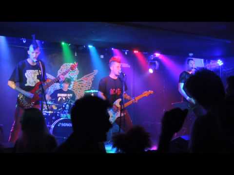 Bymbass - Bymbass - Johoho (ŽIVĚ Z RC)