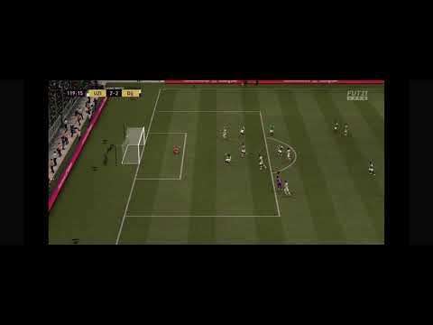 Keylor Navas scores a screamer late on 😱