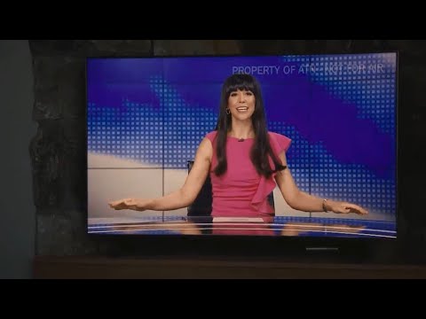 Kerry gives the news on ATN - Succession - Season 4, Episode 2