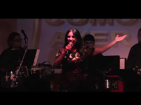 Lucy Grau canta "Medley de boleros"