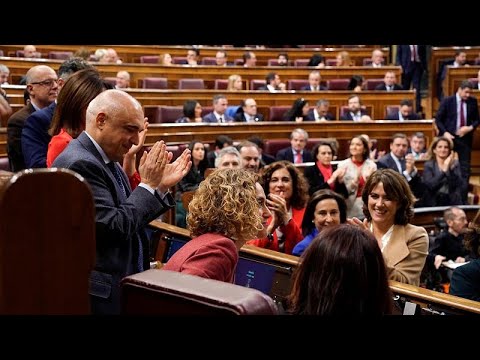 إسبانيا أول جلسة للبرلمان الجديد وغموض حول مستقبل سانشيز على رأس الحكومة …