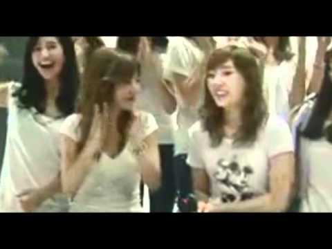 SunYeon Moment #111 - That Stare ..