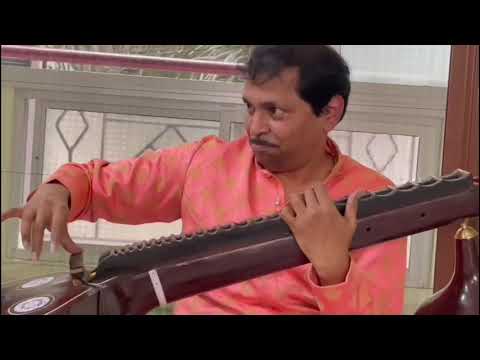 Shanmukhapriya Swarakalpana with new plucking techniques by Veena D Srinivas