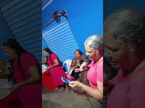 todos igreja casa de oração adorando a Deus na igreja casa de oração em Curiúva pr
