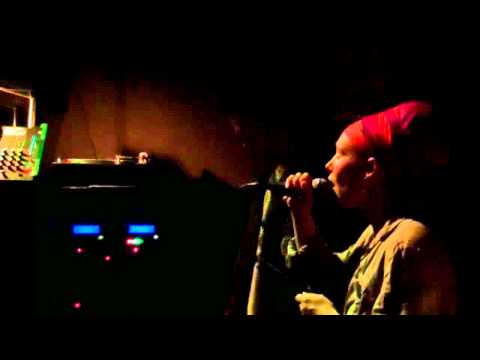 Jah Vibes ls. Sista Sherin, Dub Disco #2, Le Locle (CH), 03.12.2011