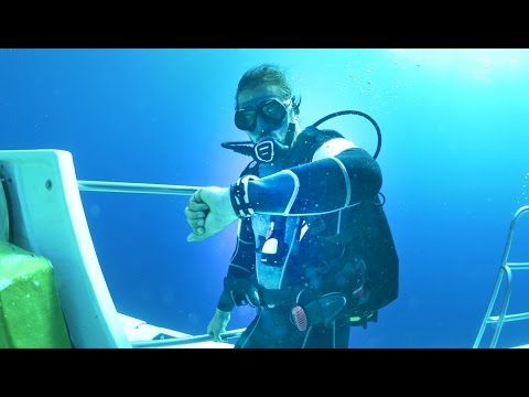 We rode a F*****G SUBMARINE to a shipwreck! Sailing Vessel Delos Ep. 116