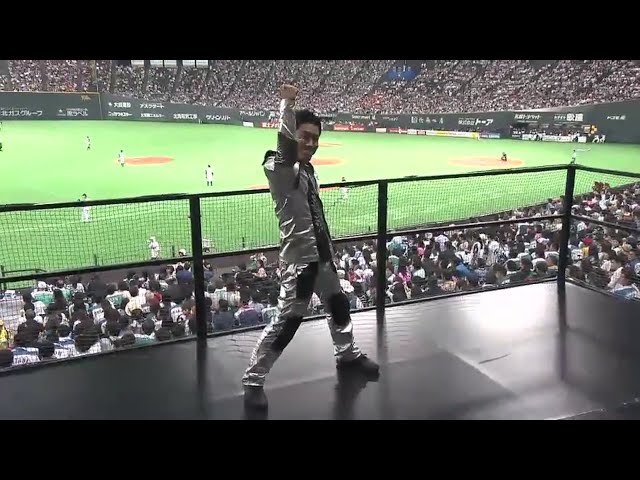 ダンスパフォーマー・蛯名健一さんが球場を盛り上げる!! 2016/7/30 F-H