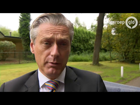 De lange weg naar democratie (24 oktober 2016) E08 - S02 * Ridders van Gelre