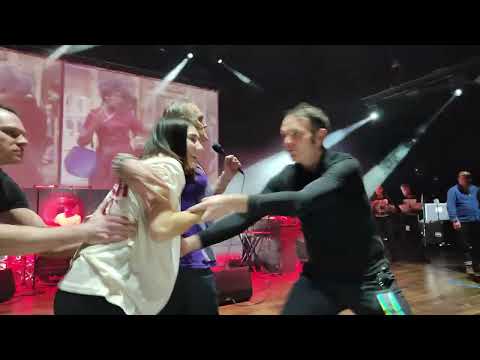 sweet and tender hooligan (encore in Lyon)  Morrissey