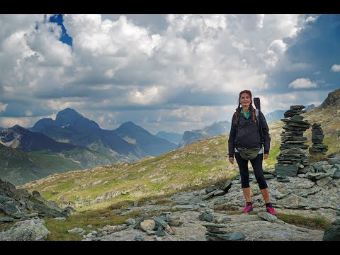 Hiking - Wanderung von Juf (Avers, Graubünden) auf den Stallerberg (2581 m).