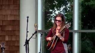 Sierra Hull - It All Comes Back to the Music