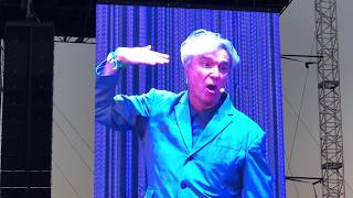 David Byrne - Everybody&#39;s Coming to My House - live at Coachella 2018 - Weekend 1