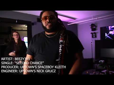 Beezy313 [Studio Session Vlog] Recording "Second Chance" | CHMAPAGNE SUNDAYS | "In The Studio"