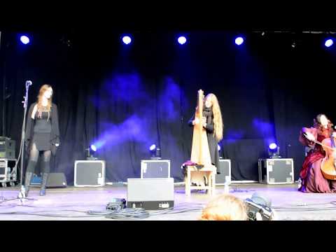 Castlefest Winter Editie 2017 * Brisinga - The ones that look up to the oakthrees