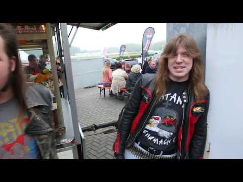 A real Schalke fan is unemployed & always drunk (Vokuhila Willi)