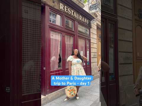 Come with us on a mother & daughter trip to Paris! Expect croissants and chaos! #visitparis #coolmom