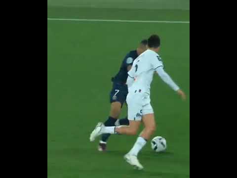 Balerdi vs Mbappe tackles 🤩