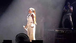 AMEL BENT - "EN SILENCE" (EXTRAITS) | VIVANTE TOUR AU ZÉNITH DE PARIS (22/09/23)