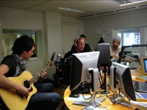 Three Minute Madness Open Eyes acoustic