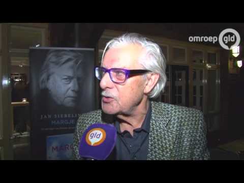 Schrijver Jan Siebelink uit Ede presenteert opvolger 'Knielen op een bed violen'