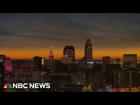 Timelapse videos show darkness of solar eclipse totality in Texas, Ohio