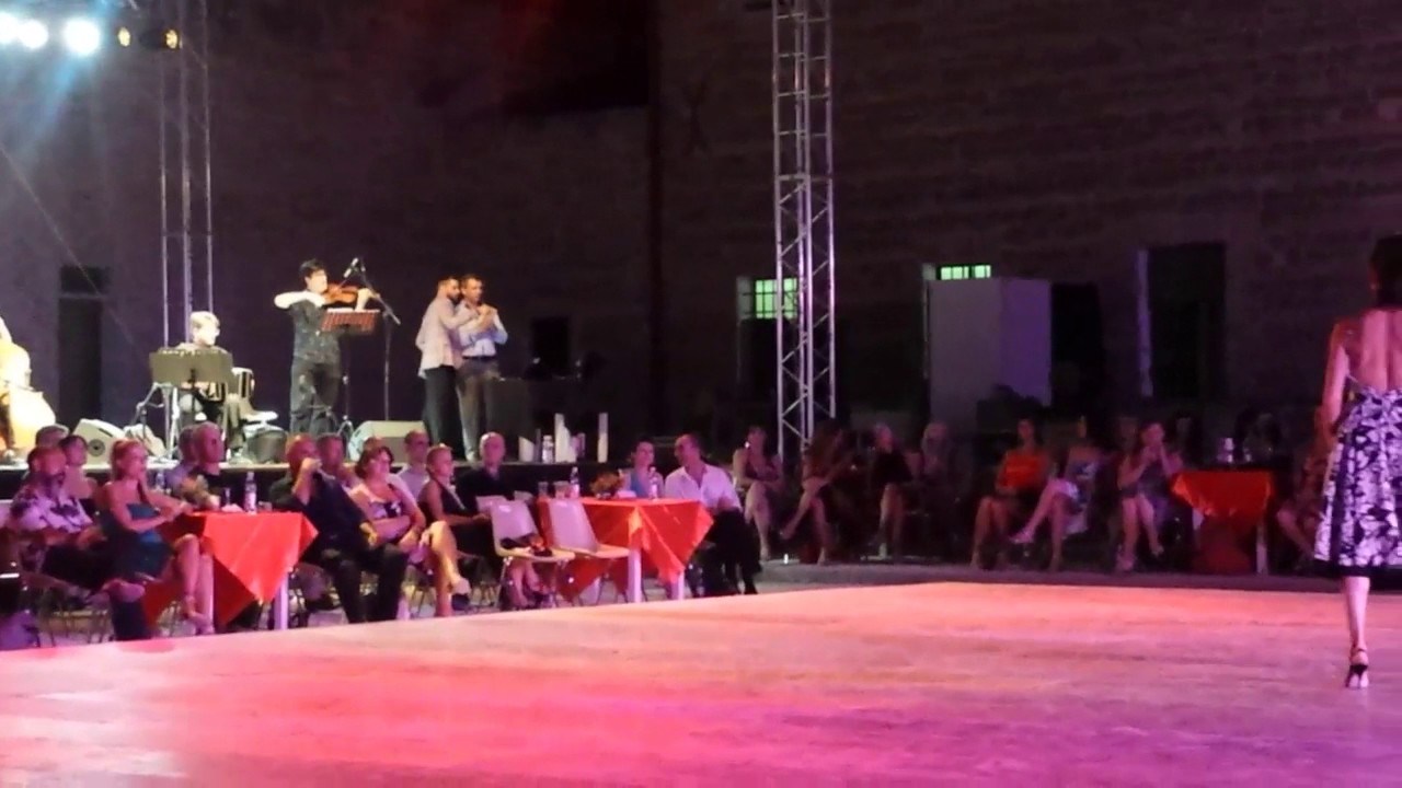 Leo Calvelli & Eugenia Usandivaras