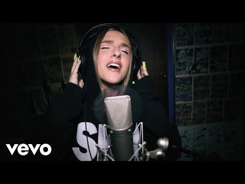 Njomza - over and done (KINDA NEAT Live Performance)