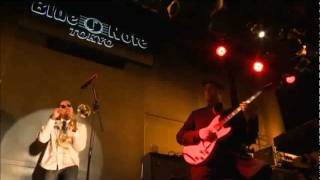 Soulive - Live at Blue Note Tokyo (2009).avi