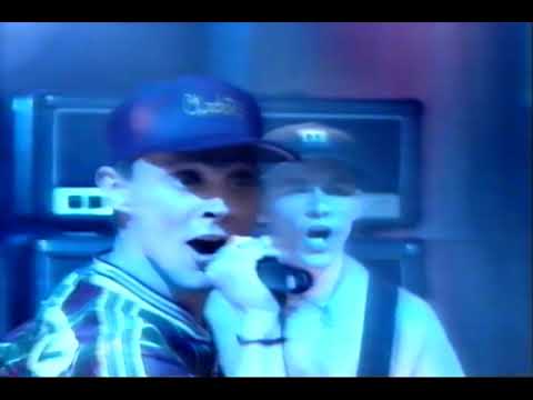Apollo Four Forty - 'Ain't Talkin' bout Dub' - TOTP - 1997