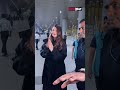 Cannes Se Lauti Aishwarya Rai Aaradhya Ke Saath Airport Par Nazar Aayi Shorts Cannes Filmibeat