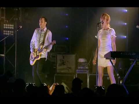 2/14 Metric - Glass Ceiling @ Metropolis 2006